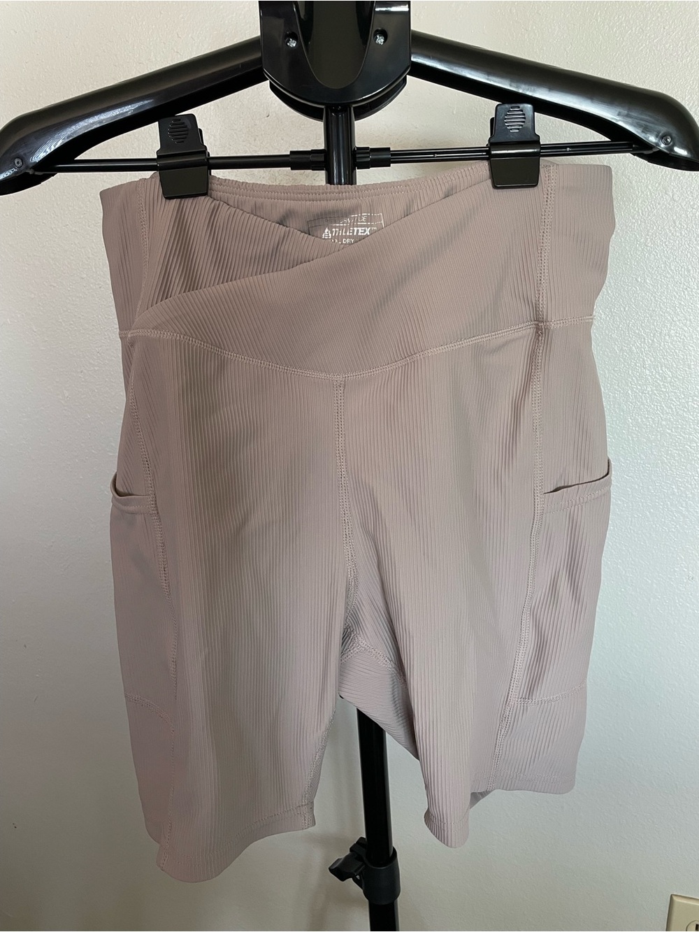 Ribbed High-Rise Bike Shorts with Pockets in Taupe